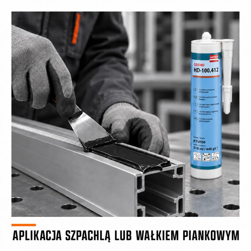 Aplikacja czarnej masy COSMO HD-100.412 szpachlą lub wałkiem piankowym na profilu aluminiowym